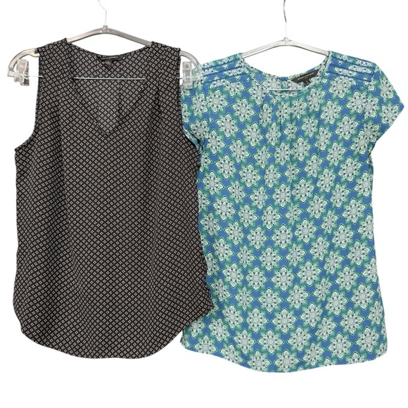 Tops - Banana Republic Womens Tops Bundle Small 2 Pack Sleeveless Tank Floral Blouse